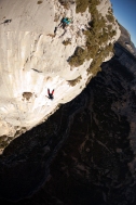 Base Jumping in the Verdon gorges ©Dom_Daher